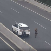 Đỗ ôtô trên cao tốc để chụp ảnh, nữ tài xế bị phạt 7 triệu đồng