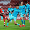 Kết quả Ngoại Hạng Anh: Thua Southampton, Liverpool dễ bị Man Utd soán ngôi đầu