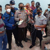 Ngư dân kể giây phút máy bay Indonesia lao xuống biển