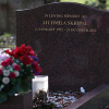 Cựu đại tá tình báo Nga có thể bị đầu độc bằng bó hoa viếng mộ vợ