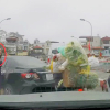 Nữ tài xế quay đầu ô tô trên cầu còn mắng người xa xả: CSGT Hà Nội phản hồi