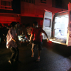 8 xe cấp cứu chạy như con thoi đưa nạn nhân cháy chung cư vào viện