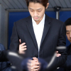 Jung Joon Young quay lén cơ thể phụ nữ ở sân bay, hộp đêm