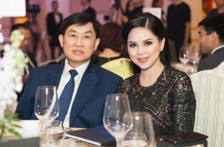 Vợ chồng ông Johnathan Hạnh Nguyễn tiếp tục góp 30 tỷ đồng chống Covid-19