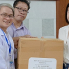 Hồng Loan - Tiến Linh tặng 3.000 khẩu trang