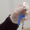 Hơn 119 triệu ca Covid-19 toàn cầu, Mỹ hứa chia vaccine dư thừa với thế giới