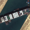 Tàu hàng chắn ngang kênh Suez có thể do lỗi con người