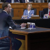 Ông chủ Facebook ngồi trên đệm dày 10 cm điều trần tại quốc hội