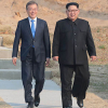 Chiều cao của Kim Jong-un qua ảnh chụp cùng Tổng thống Hàn