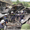 Vụ cháy ở Trung Văn: 300 người xuyên trưa khoan cắt, tìm kiếm thi thể
