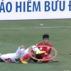 Video cầu thủ Viettel bị gãy gập chân trên sân Hàng Đẫy