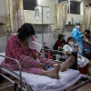 Ấn Độ: Người mắc COVID-19 vượt mốc mới, 414.188 ca bệnh trong ngày