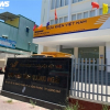 Bưu điện Quảng Ngãi tụ họp trên 40 người, bất chấp lệnh cấm của UBND tỉnh