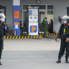 Cảnh sát phong tỏa cây xăng ở Đồng Nai