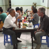 Đầu bếp từng ăn bún chả cùng Obama tại Hà Nội tự tử ở tuổi 61