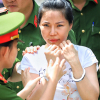 Vợ bác sĩ Chiêm Quốc Thái lĩnh 18 tháng tù