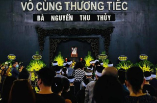 Xúc động khoảnh khắc tiễn biệt Hoa hậu Thu Thủy