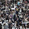 Người biểu tình kéo đến sân bay Hong Kong