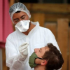 Thêm gần 5.500 ca mắc mới, đại dịch COVID-19 gia tăng đáng lo ngại ở Pháp