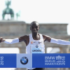 VĐV Kenya phá sâu kỷ lục thế giới chạy marathon