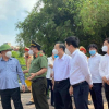 Bí thư Thành ủy và Chủ tịch UBND TP Hà Nội kiểm tra điểm lập chốt kiểm soát ra - vào vùng 1