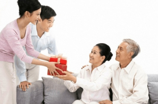 Phụng dưỡng đúng pháp mới được phước lớn