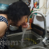 Hà Nội: Nước sinh hoạt bất ngờ có mùi lạ, nhiều người dân lo lắng