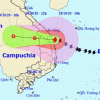 Tâm bão số 9 ở ngay bờ biển Đà Nẵng-Phú Yên, cường độ không giảm nhiều