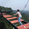 6 thử thách lòng dũng cảm của du khách ở công viên Trung Quốc