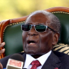 Cựu tổng thống Zimbabwe mất khả năng đi lại