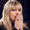 Taylor Swift cầu cứu vì không được hát các ca khúc cũ