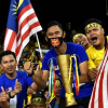 Cổ động viên Malaysia - cái đuôi giữ thăng bằng của đội 'con hổ'