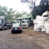 Thái Nguyên: Bắt giữ nhiều xe tải nghi chở số lượng chất thải độc hại