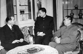 Trung Quốc âm mưu thôn tính Hoàng Sa từ Hội nghị Geneva 1954?