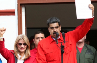 Thế khó của Venezuela nếu đối đầu kinh tế với Mỹ