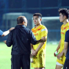 Thầy Park gặp riêng hàng thủ U23 Việt Nam sau trận thua Bahrain