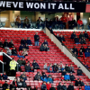 Nhiều CĐV Man Utd rời sân sau hiệp một trận gặp Man City