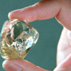 Cô gái nhặt được viên kim cương lớn nhất Trung Quốc