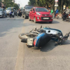 Hà Nội: Xe máy va chạm xe buýt, nam thanh niên tử vong tại chỗ