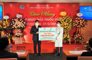Vietcombank trao tặng 5 tỷ đồng cho Bệnh viện Đa khoa Xanh Pôn