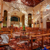 Kẻ đánh bom nhà thờ Sri Lanka xoa đầu nạn nhân khi rời đi