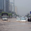 Mùa mưa bão đến gần, Hà Nội vẫn 'bó tay' với thực trạng úng ngập