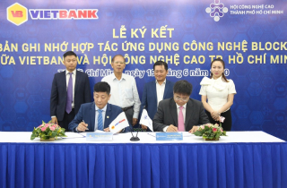 Vietbank và Hội công nghệ cao TP HCM ký biên bản ghi nhớ nghiên cứu ứng dụng công nghệ cao