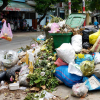 Người dân chặn xe vào bãi xử lý, gần nghìn tấn rác ứ đọng ở Quảng Ngãi