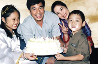 NSND Hồng Vân – Lê Tuấn Anh: 10 năm 'lỡ hẹn' để có nhau trọn vẹn