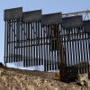 Tòa tối cao Mỹ cho phép Trump dùng 2,5 tỷ USD xây tường biên giới