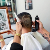 Người đàn ông Thái Lan tạo hình chân dung Quốc vương trên đầu