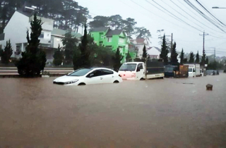 Nhiều khách du lịch huỷ phòng ở Đà Lạt vì mưa lũ