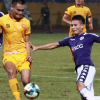 Nén đau buồn thi đấu, Quang Hải khiến đồng đội, HLV Hà Nội FC cảm kích