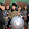 Nhật có thể công nhận Triều Tiên sở hữu đầu đạn hạt nhân thu nhỏ